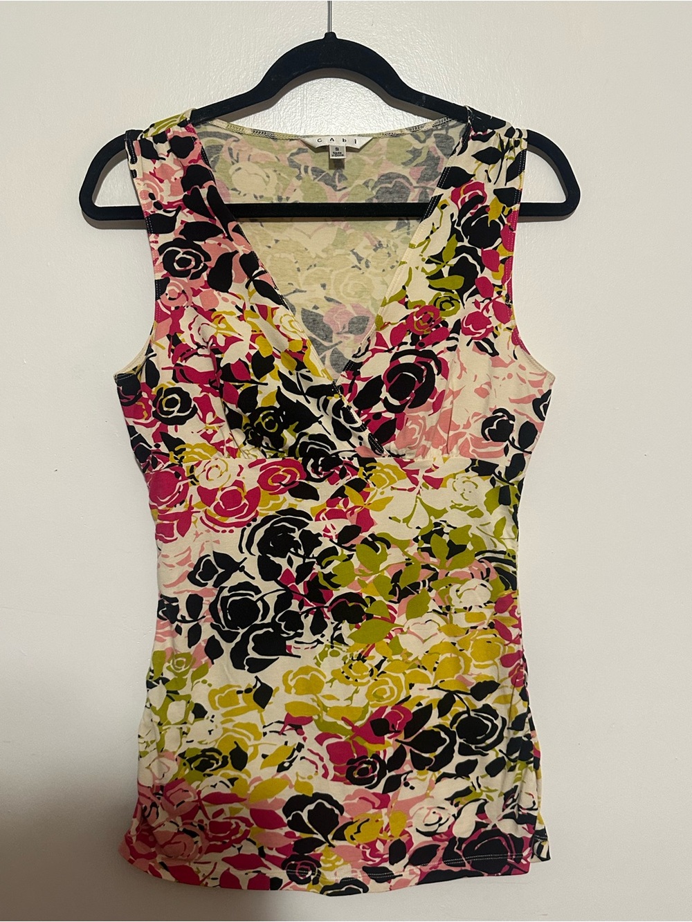 CAbi Crossover Ruched VNeck Top